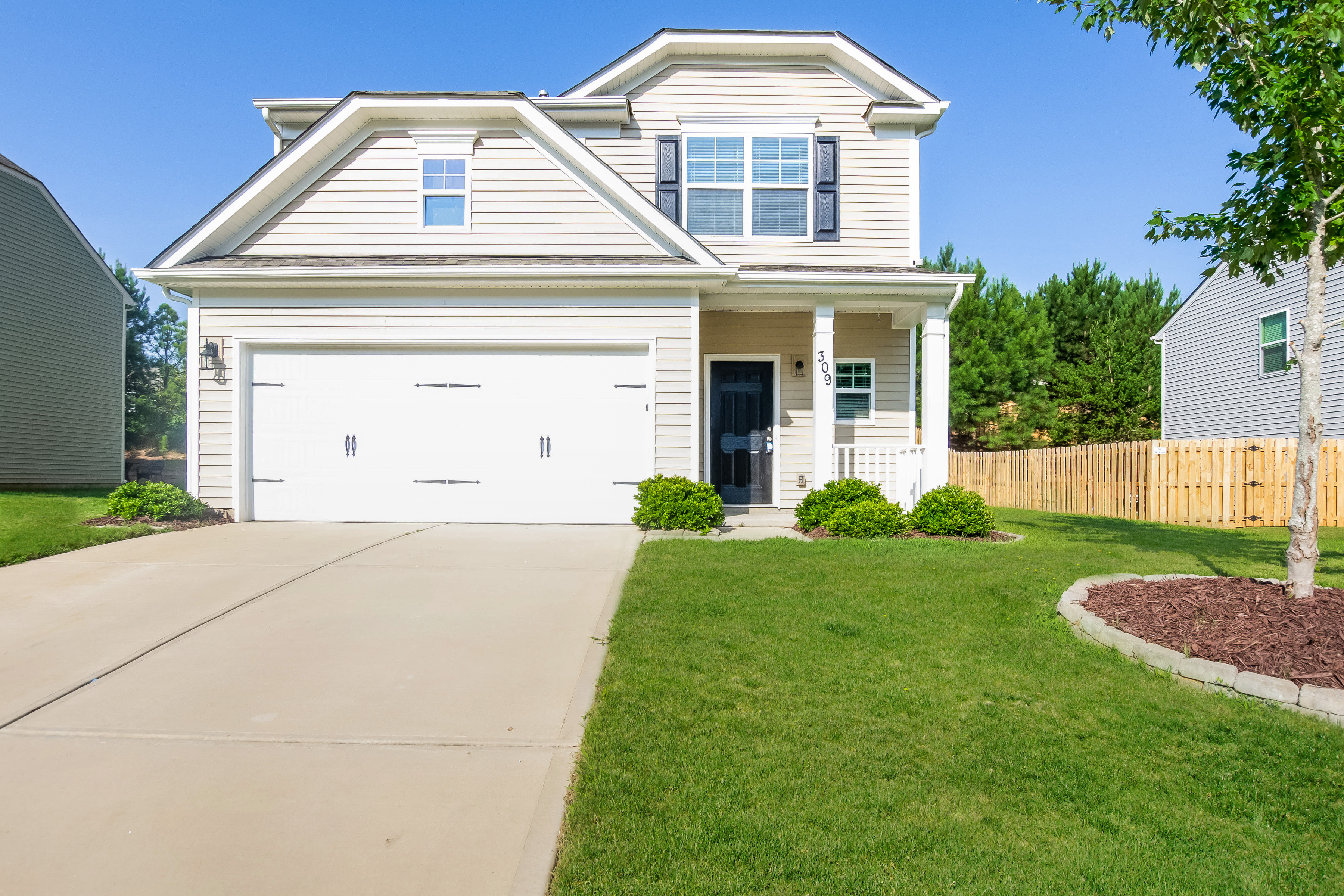 309 Augustus Ln Mount Holly, NC 28120